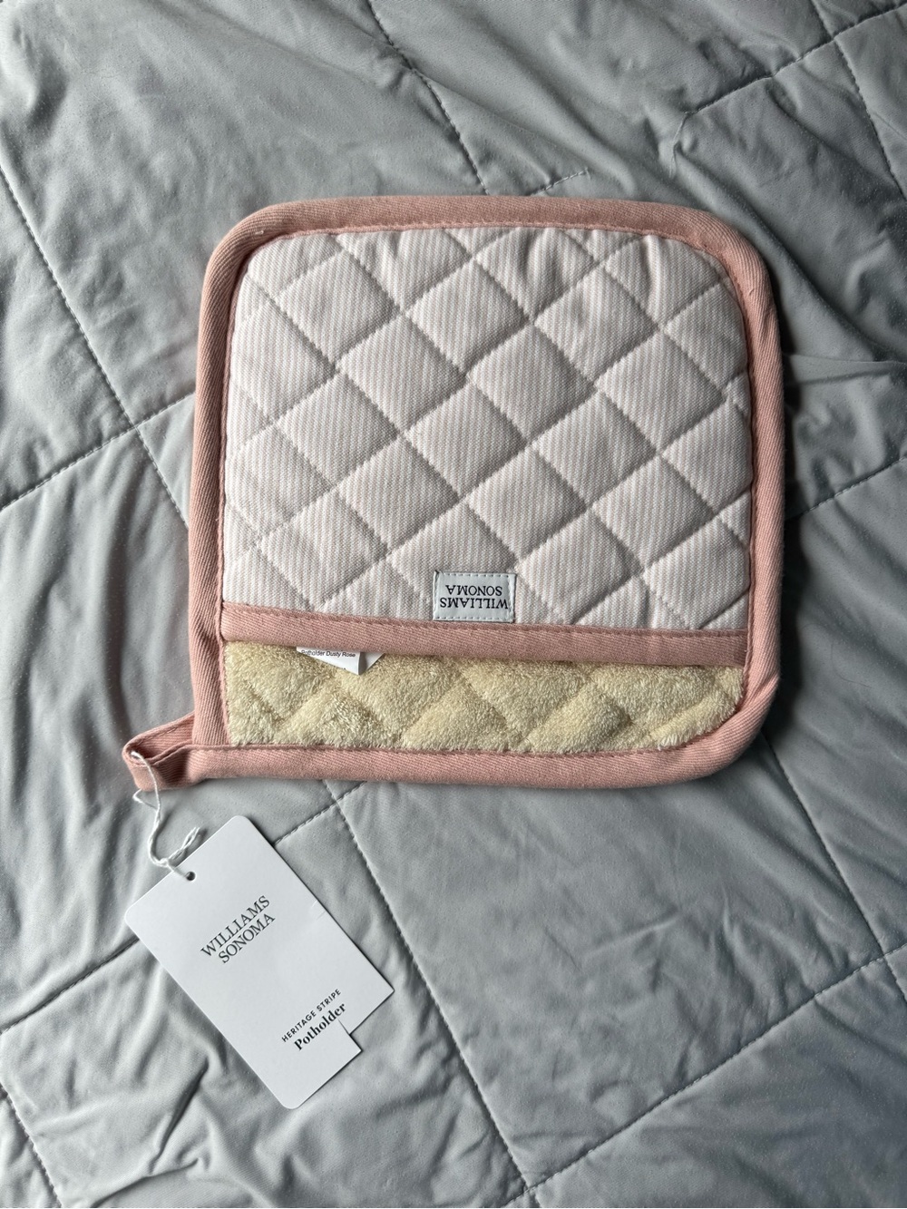 Williams Sonoma Quilted Pot Holder in Pink Trim and Cream Body